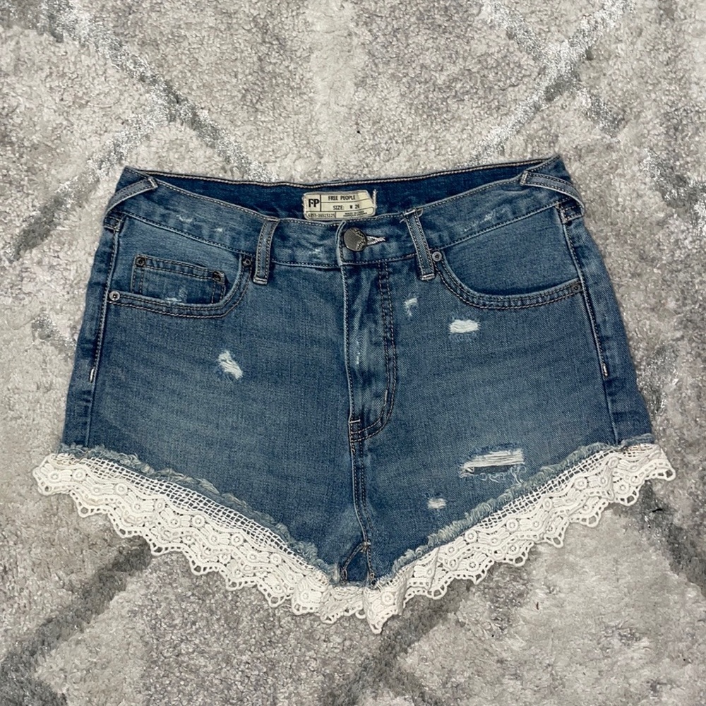 Free People Distressed High Rise Medium Wash Denim Shorts Women's Size 26